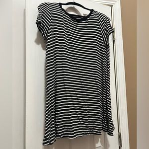 Black and white t shirt dress